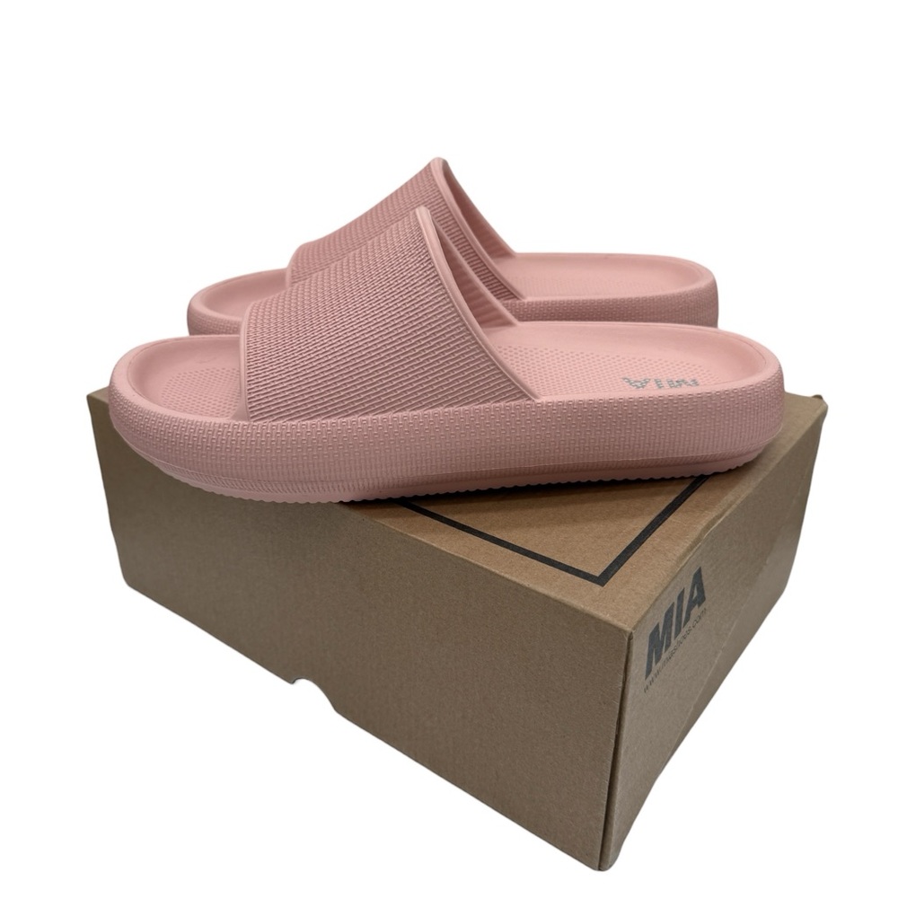 NEW- MIA Camyl Pink Platform Slide Sandals- Women’s 9M